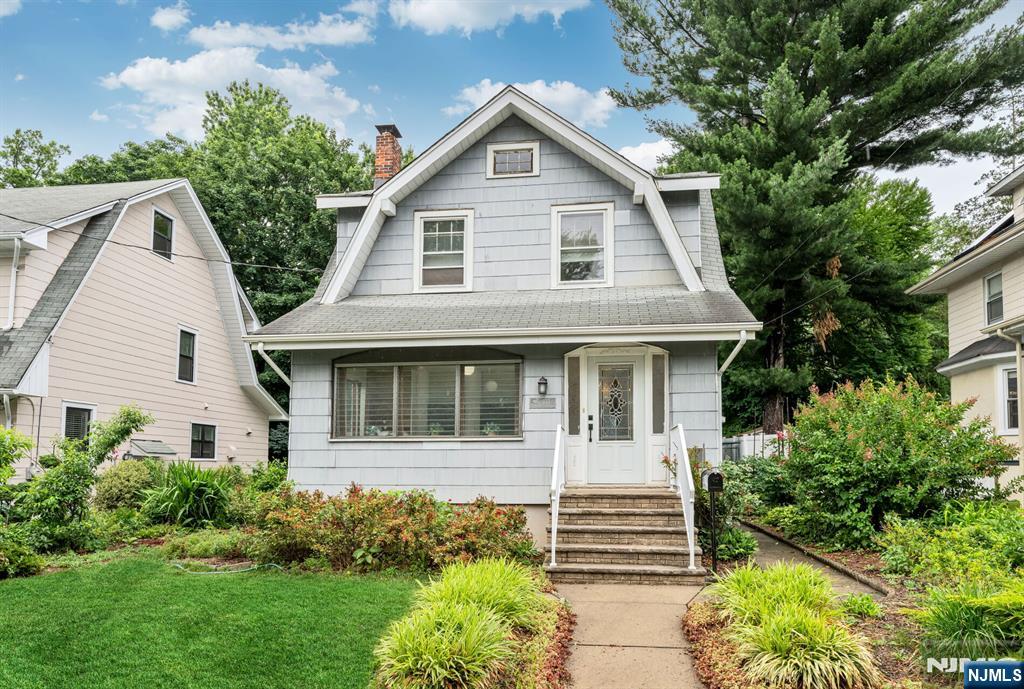 133 Highwood Avenue - Photo 1