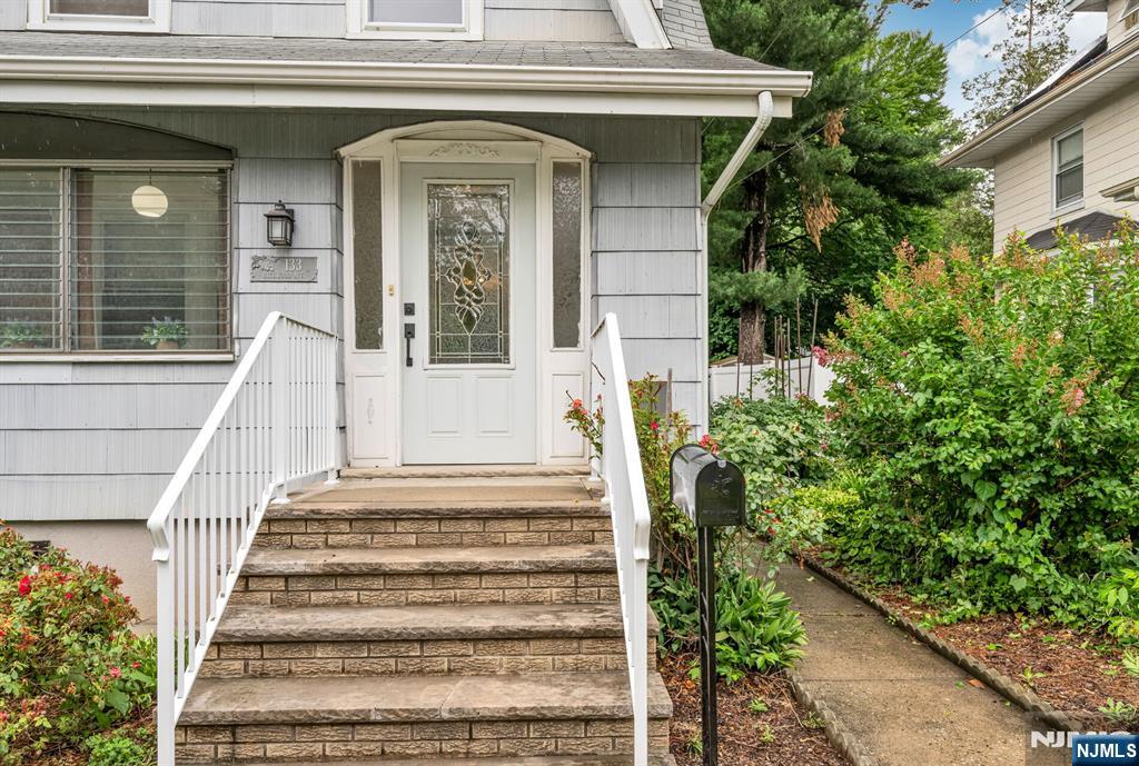 133 Highwood Avenue - Photo 4