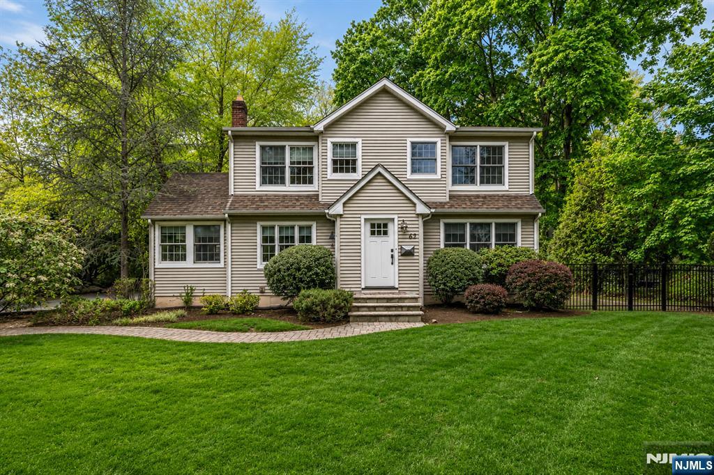 63 Park Avenue - Photo 1