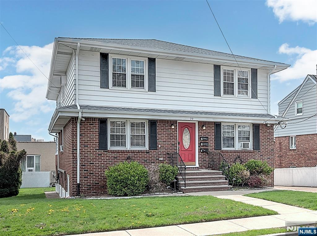 20 Corabelle Avenue Ground Unit - Photo 1