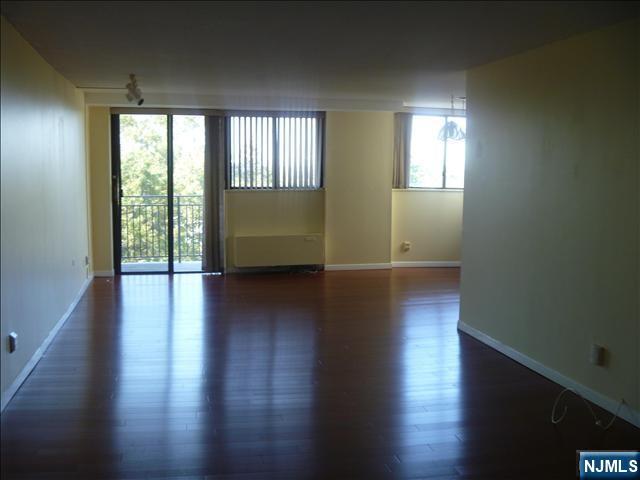235 Prospect Avenue 7B - Photo 3