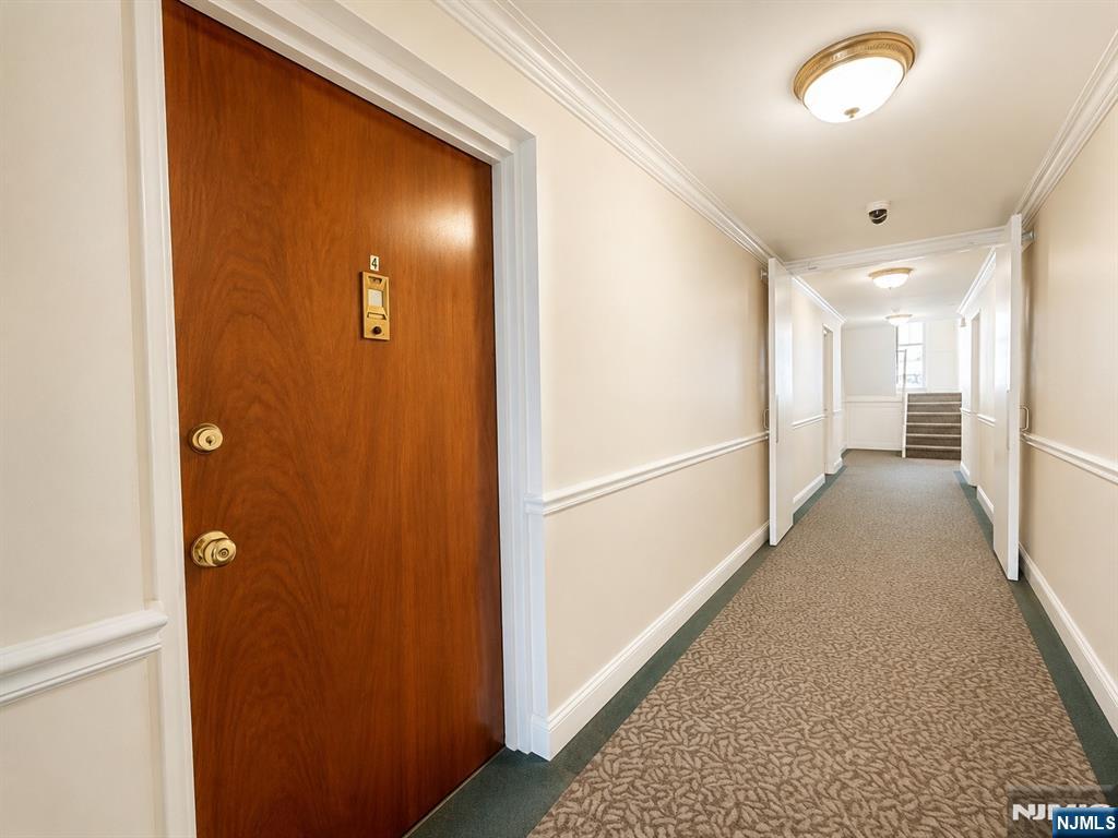 255 Schuyler Avenue 4 - Photo 4