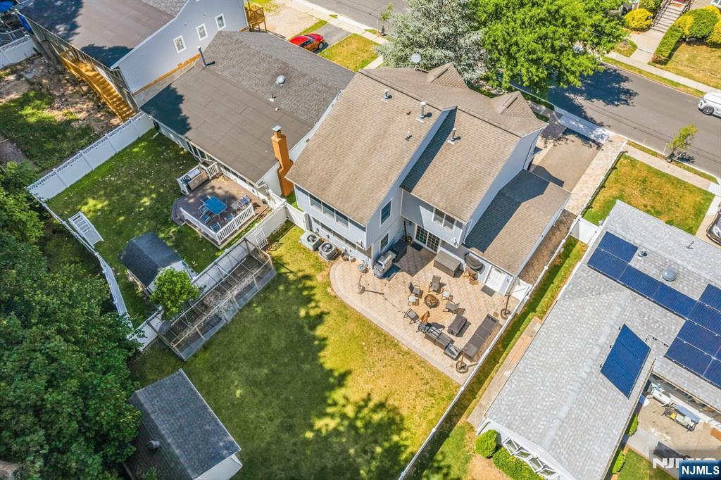 118 Howard Avenue - Photo 3