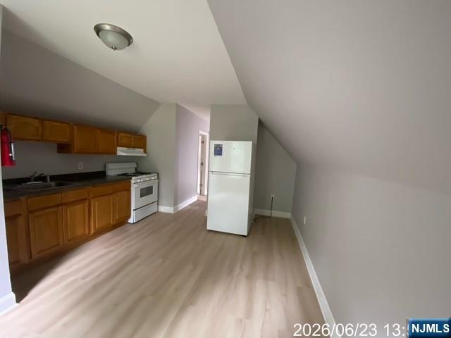 171 Seymour Avenue 3 - Photo 15