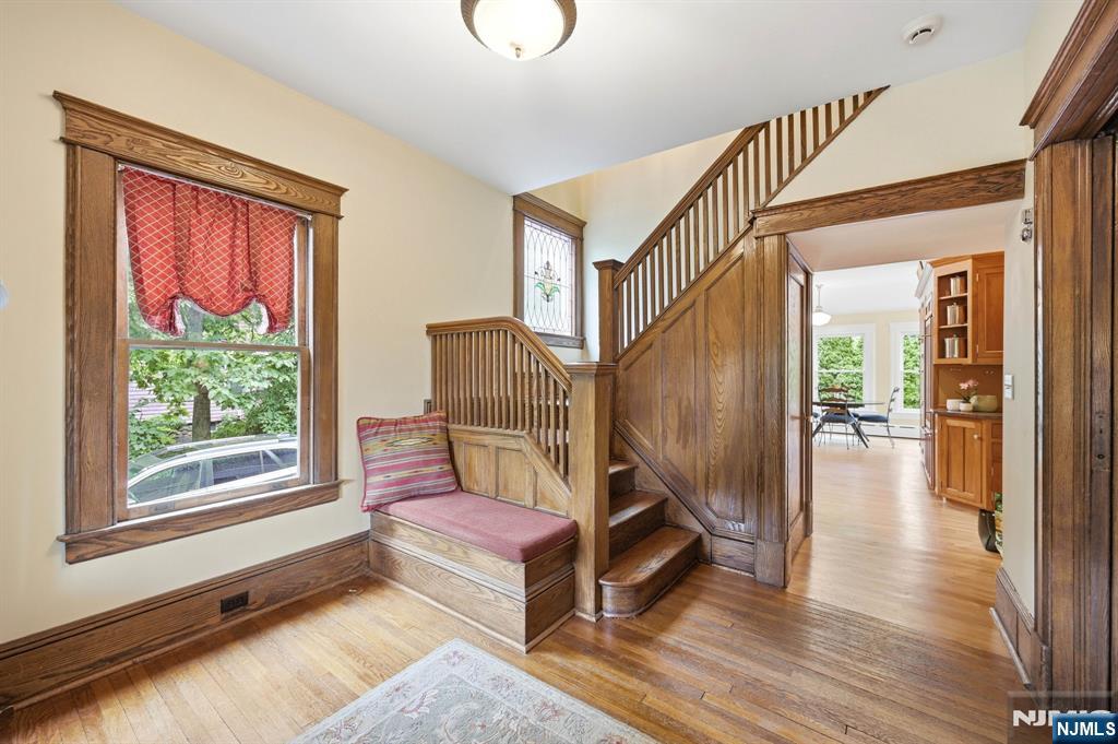 283 Highwood - Photo 5