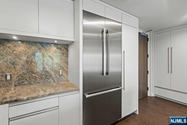 320 Adolphus Avenue 404 - Photo 8