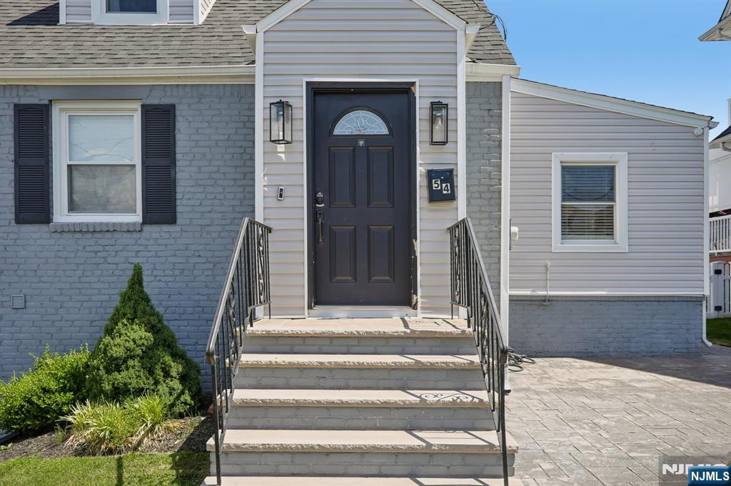 54 Allan Drive - Photo 4