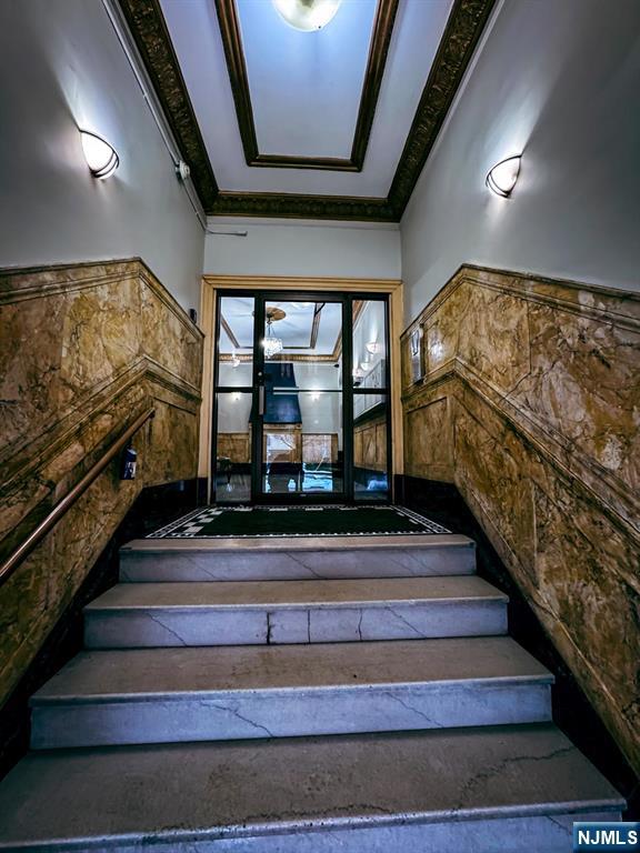 303 Hamilton Avenue Bas 1 - Photo 5