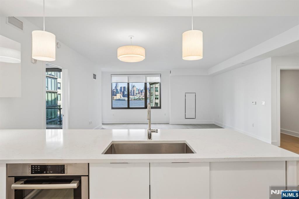 9 Ave At Port Imperial #513 — photo 8