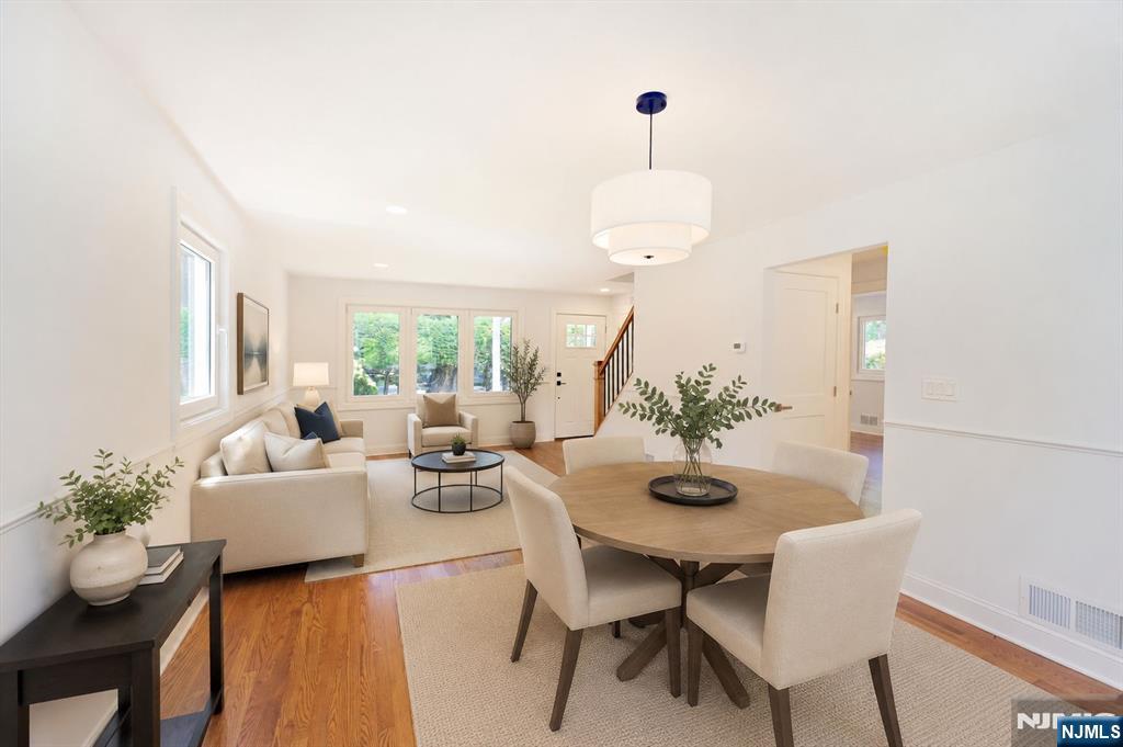 201 Dixon Ave, Dumont, NJ 07628