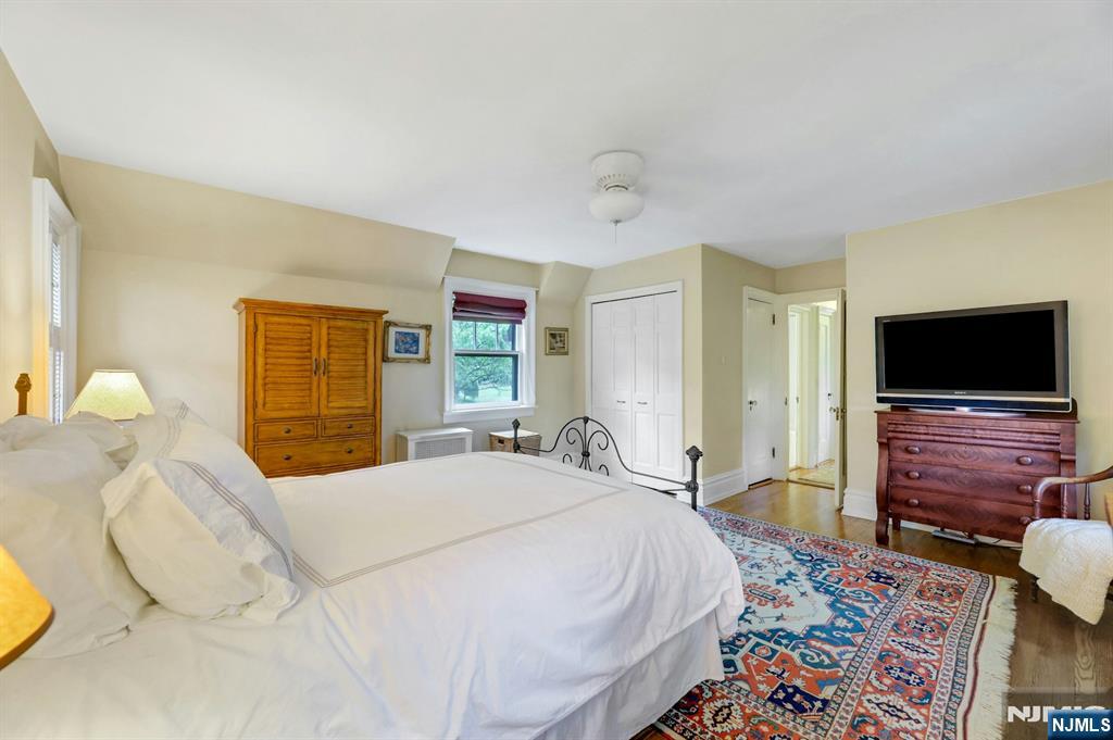 112 Goodwin Terrace — photo 29