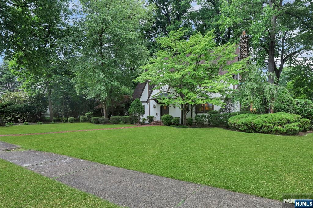 112 Goodwin Terrace - Photo 4