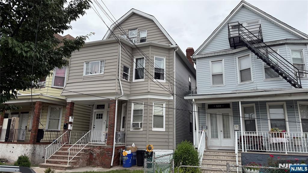 658 Adams Avenue - Photo 1