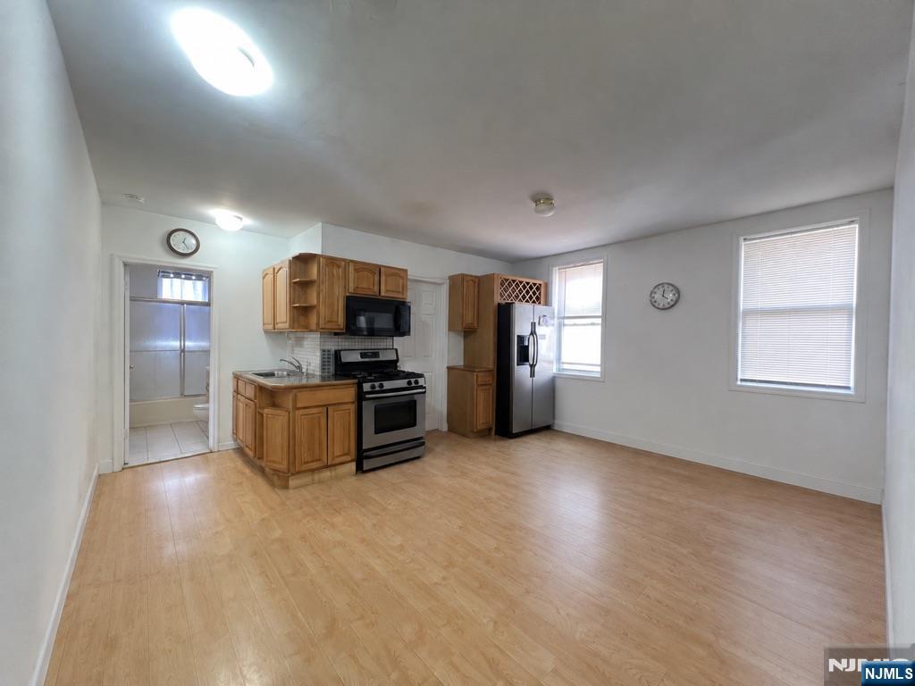 201 45th Street 504 - Photo 1