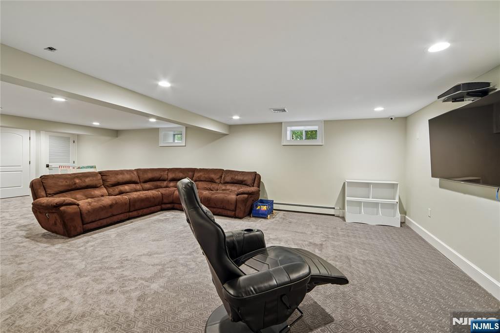 15 Fernwood Drive — photo 31
