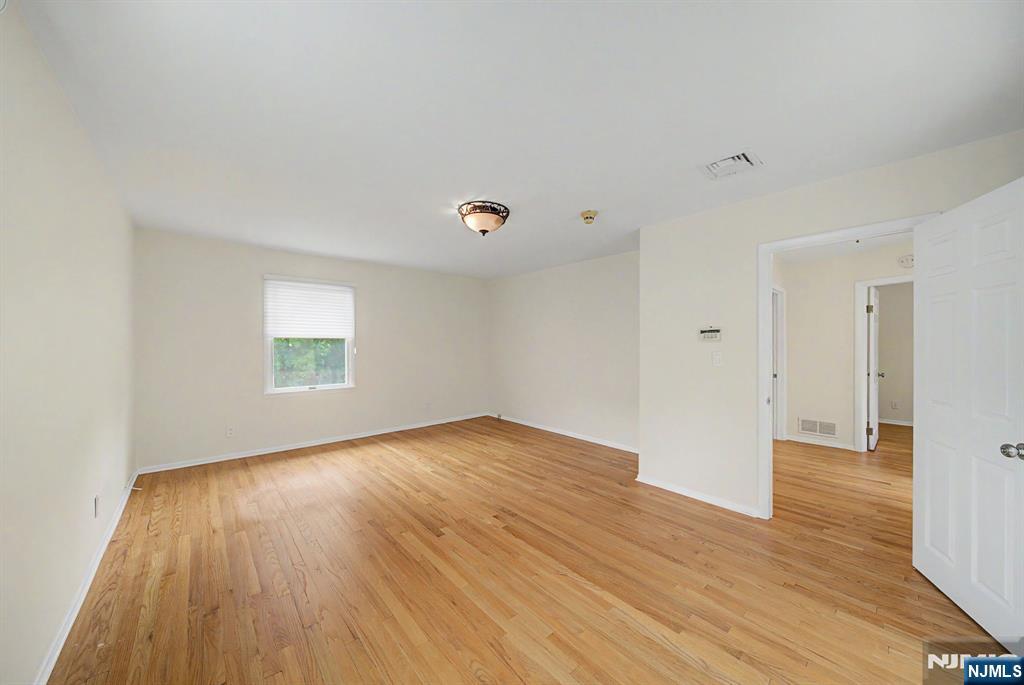 86 Hazelton Terrace — photo 32