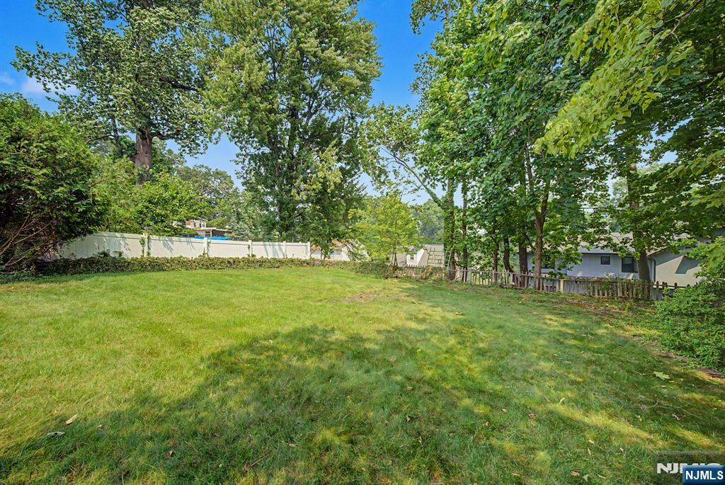 86 Hazelton Terrace — photo 44