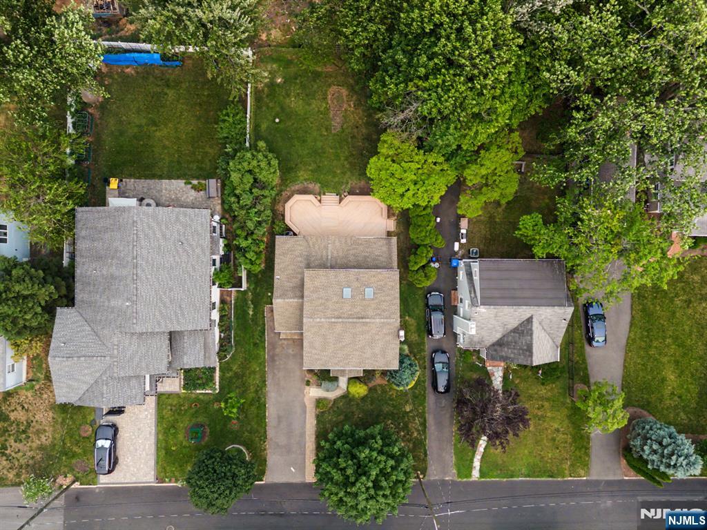 Homes for sale in Tenafly, NJ | 86 Hazelton Ter, Tenafly, NJ 07670 | MLS# 26023883