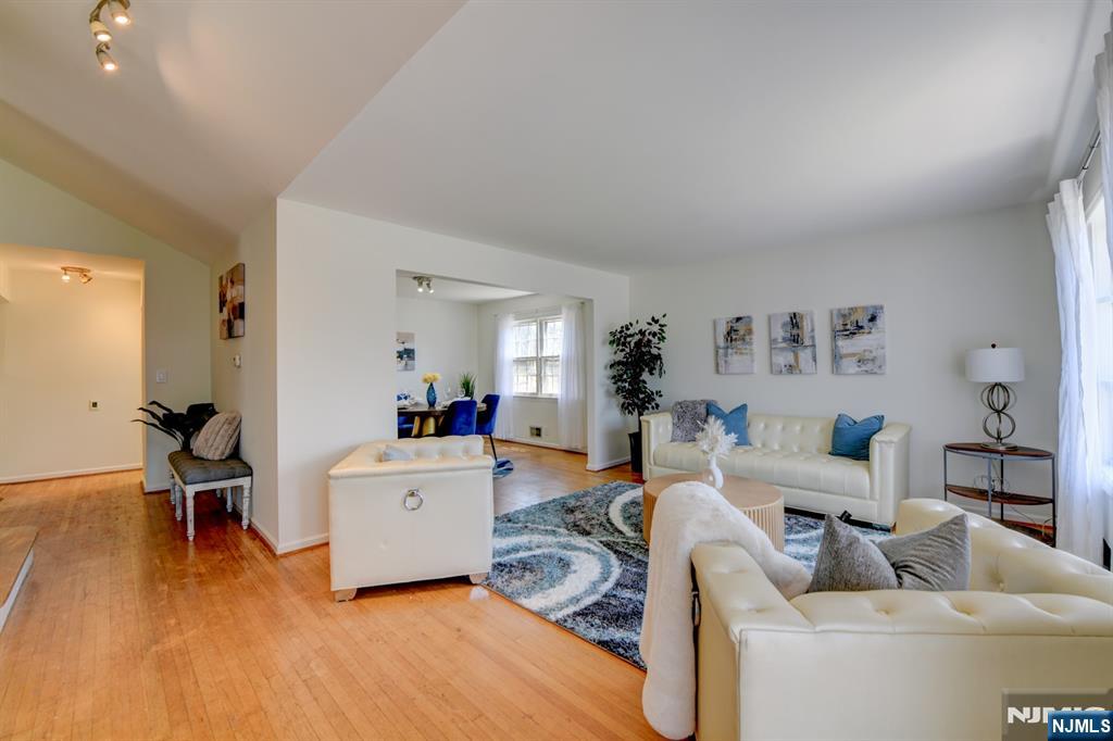15 Winding Way - Photo 2