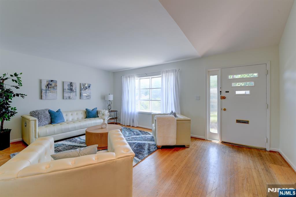 15 Winding Way - Photo 3