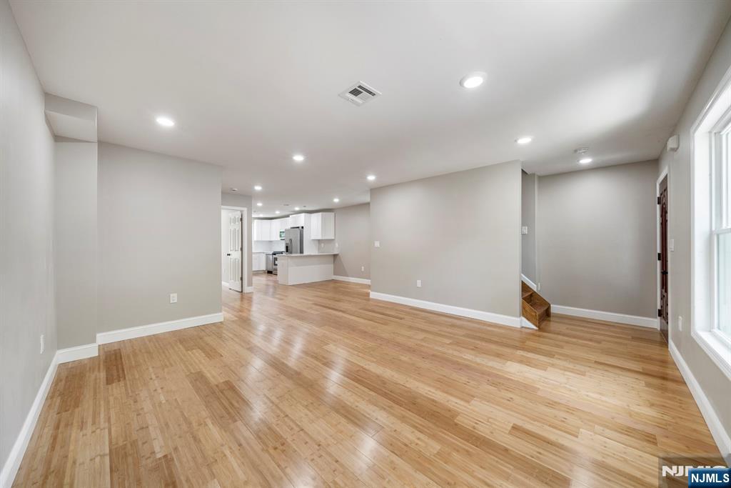 208 N 1st Street - Photo 3