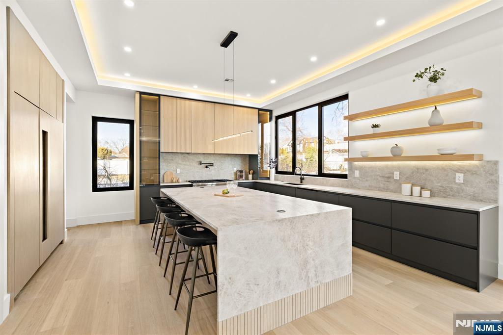 210 Hillcrest Drive - Photo 5