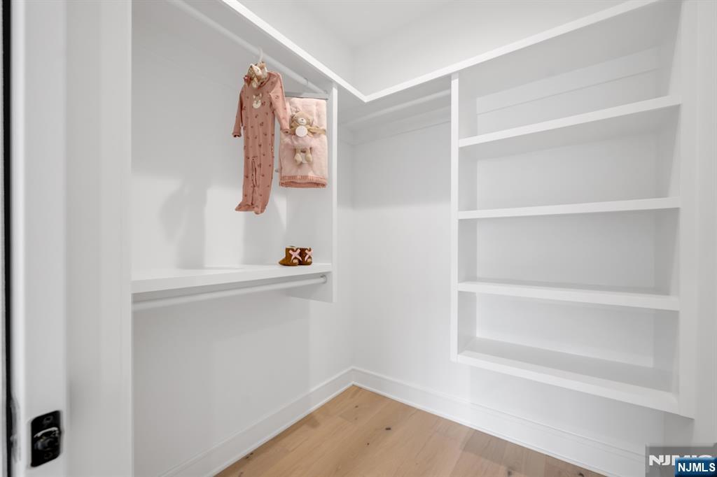 4 Feldman Court — photo 36