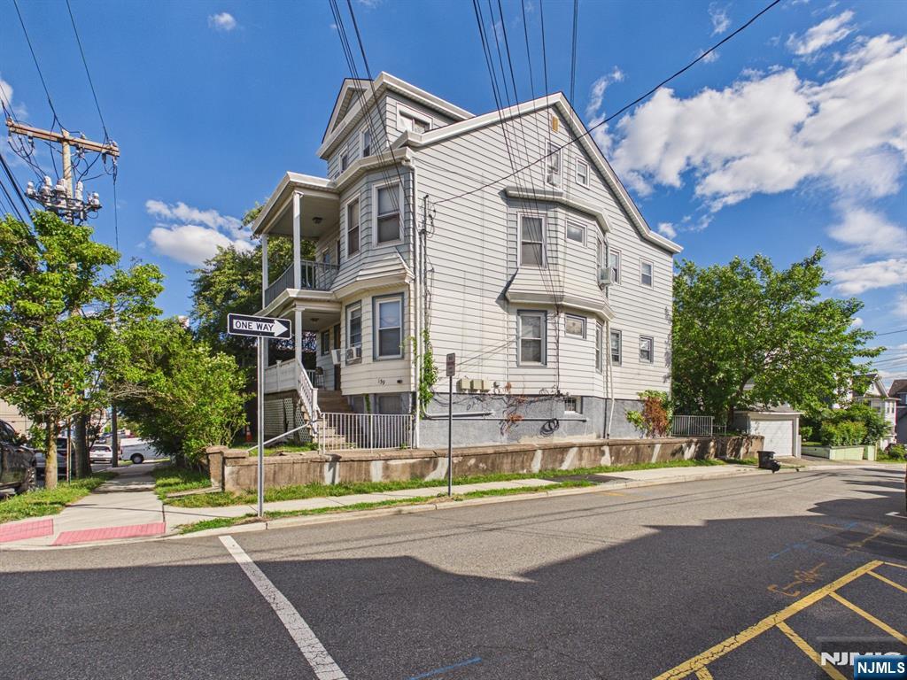 139 Fairview - Photo 1