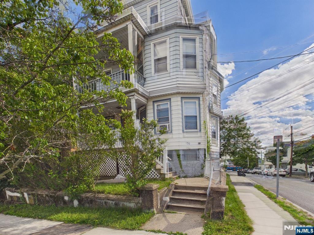 139 Fairview - Photo 2