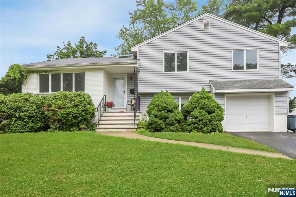 45 Kershner Pl, Fair Lawn, NJ 07410