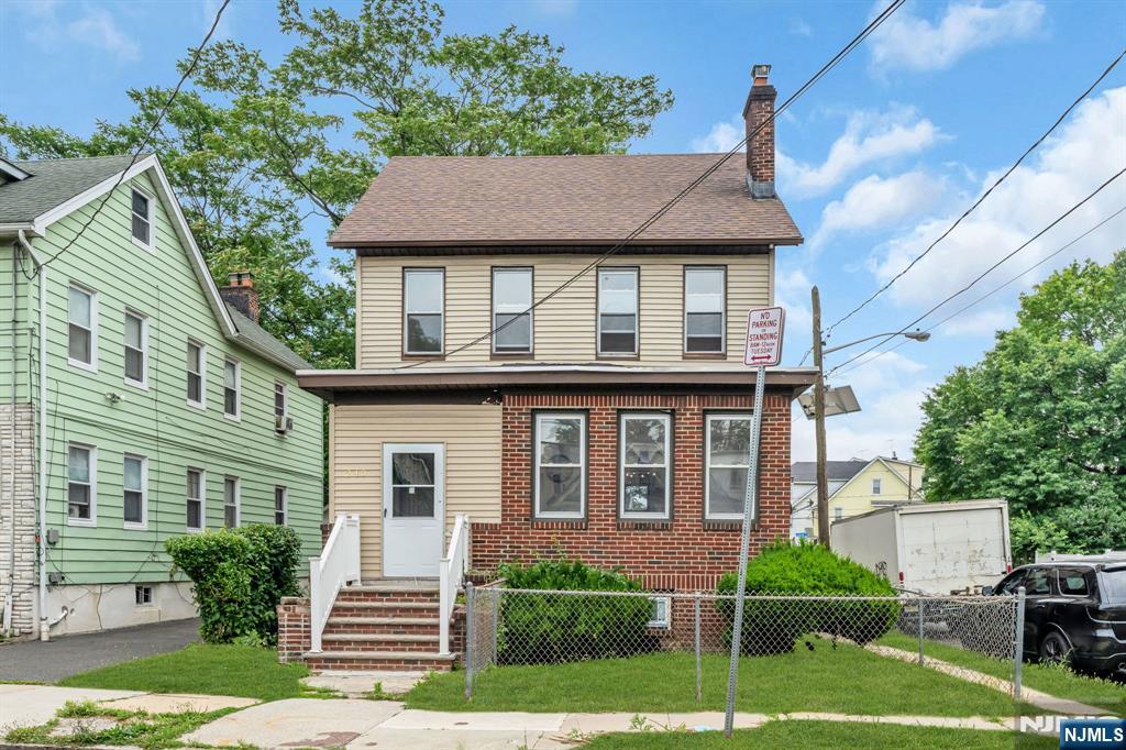 240 End Avenue - Photo 1
