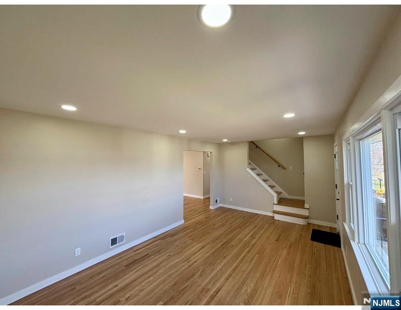 9 Joan Place - Photo 5