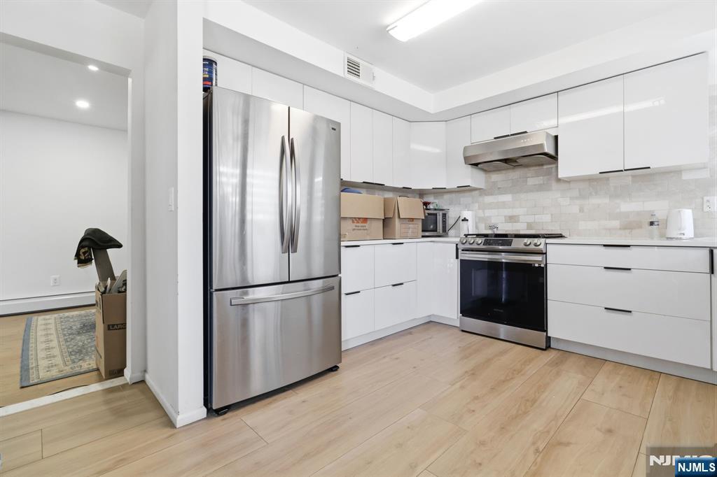 2477 6th Street 1st Floor - Photo 5
