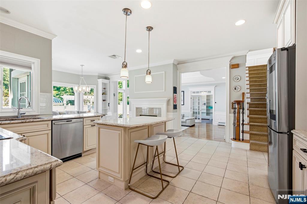 18 Henmar Drive — photo 16