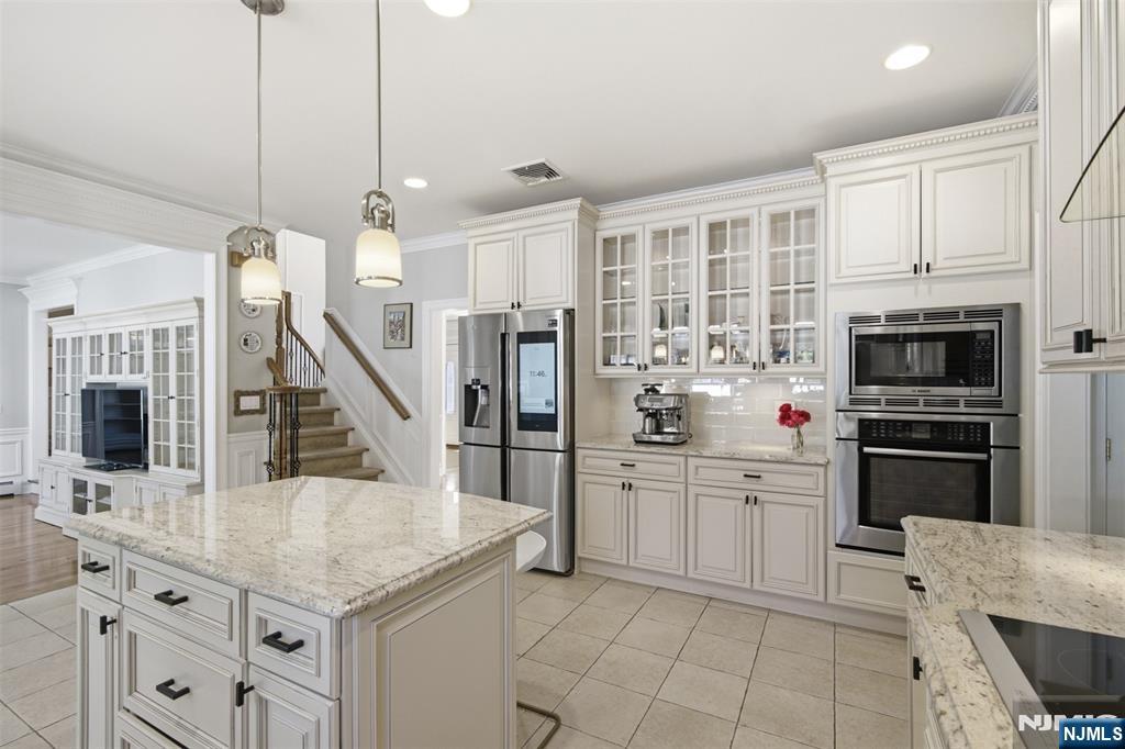 18 Henmar Drive — photo 17