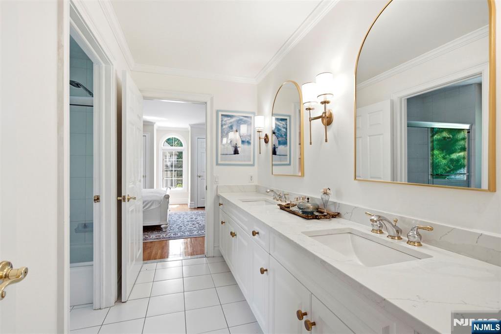 18 Henmar Drive — photo 33