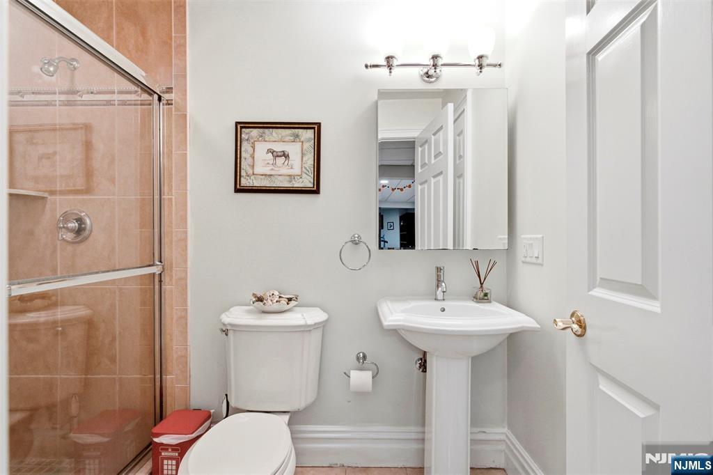 18 Henmar Drive — photo 40