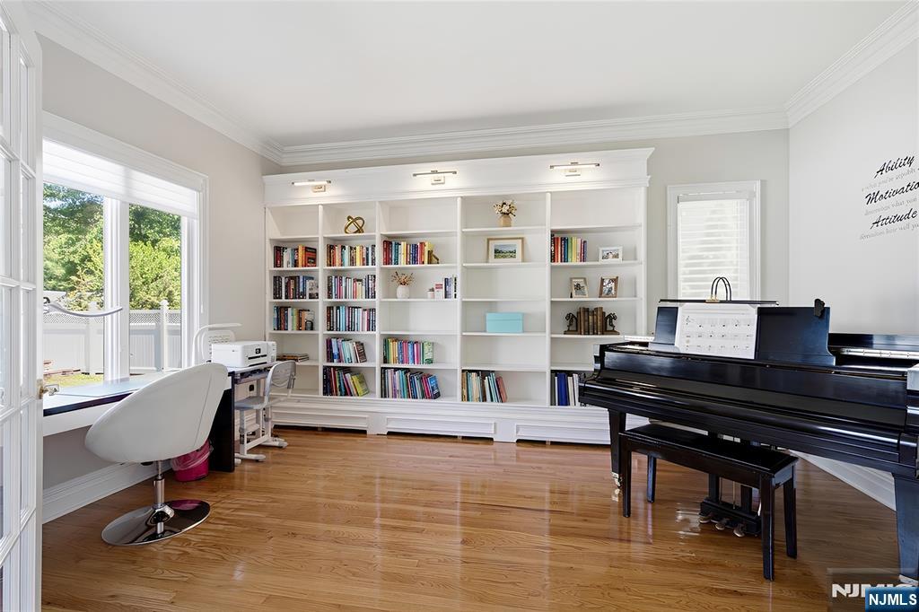18 Henmar Drive — photo 8