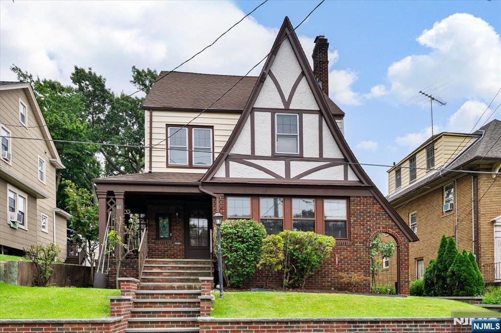 67 Montross Avenue - Photo 2