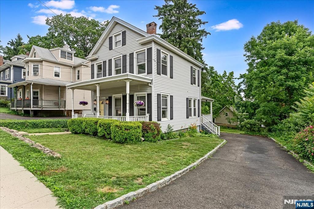 1 Locust Street - Photo 3