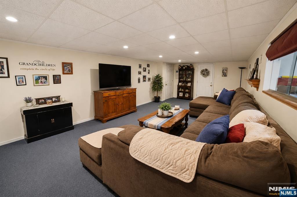 54 Haverhill Avenue - Photo 4
