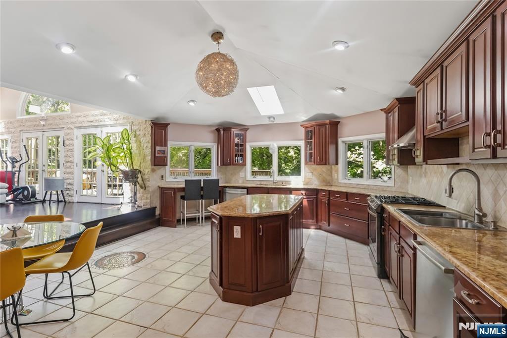 76 Millbrook Circle — photo 7