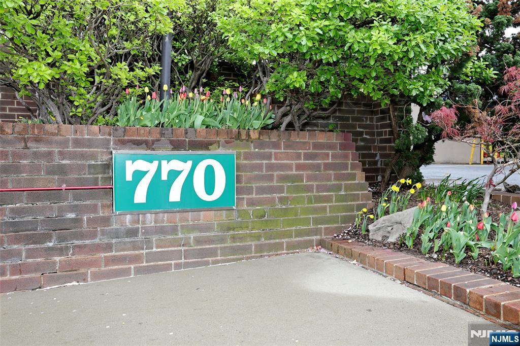 770 Anderson Avenue 5F - Photo 3