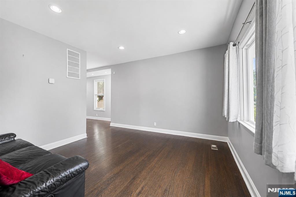 201 Prospect Street - Photo 3