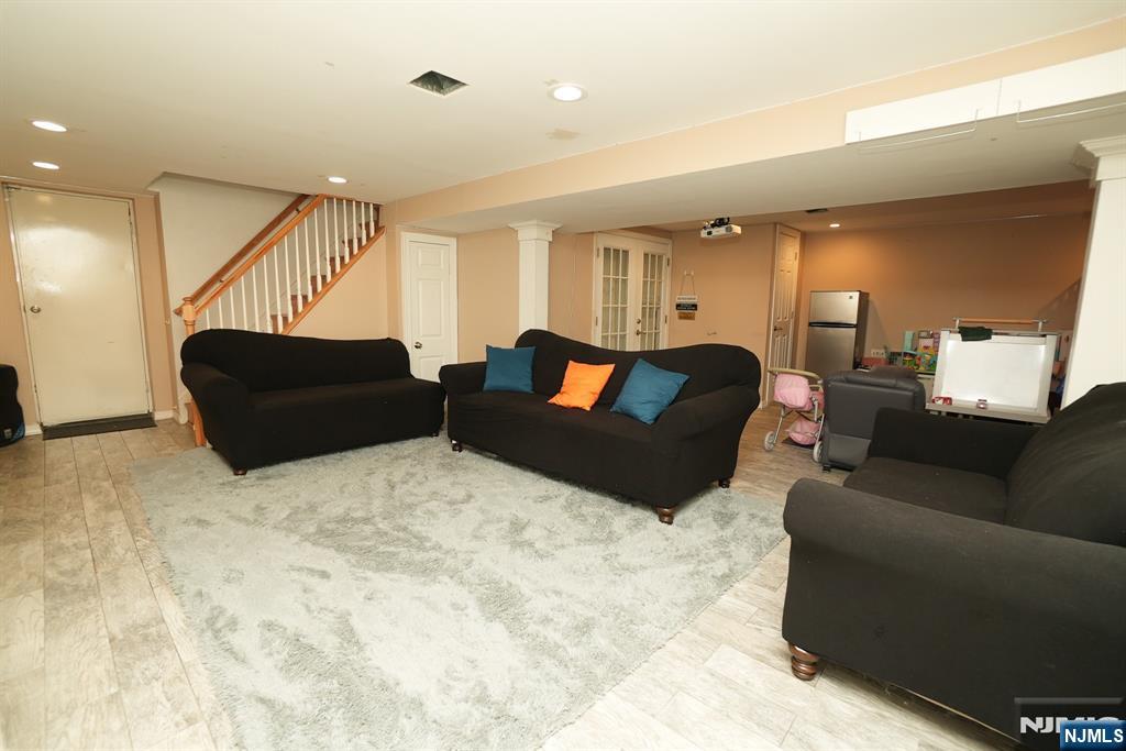 141 Coeyman Avenue — photo 36