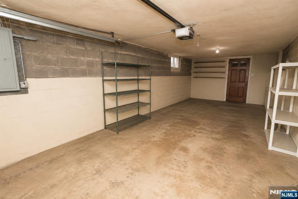 141 Coeyman Avenue — photo 38