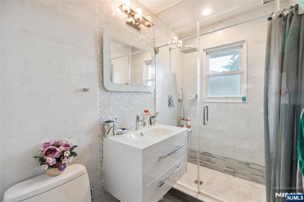 2 Carlen Court — photo 8