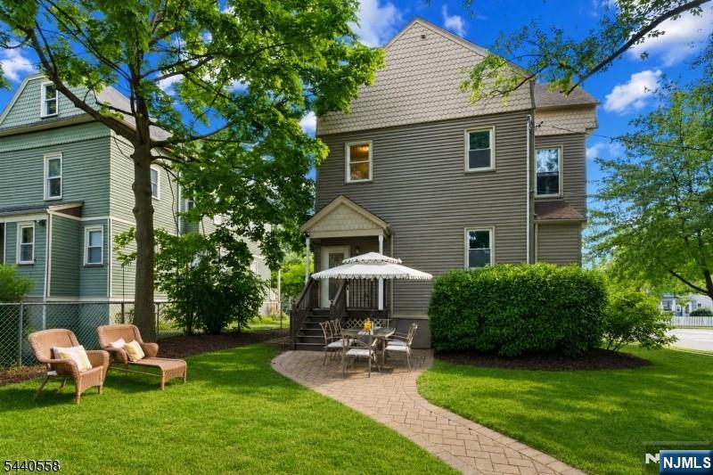 129 Claremont Avenue 2 - Photo 3