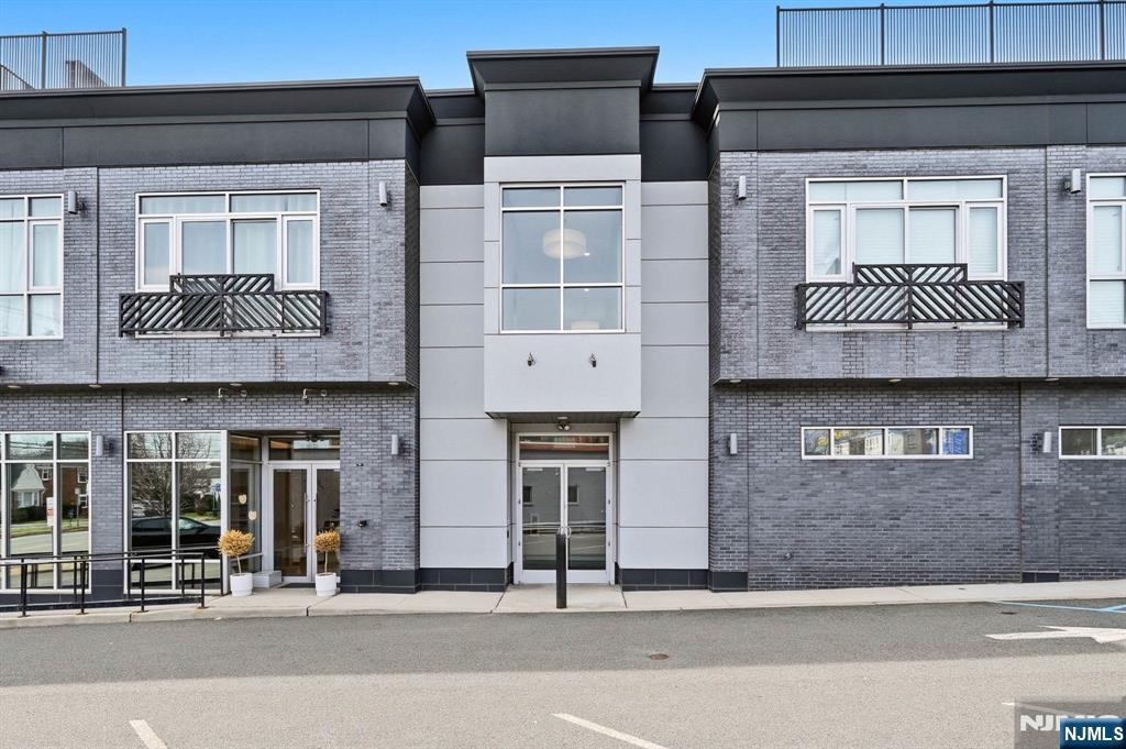 271 Millburn Avenue A - Photo 2