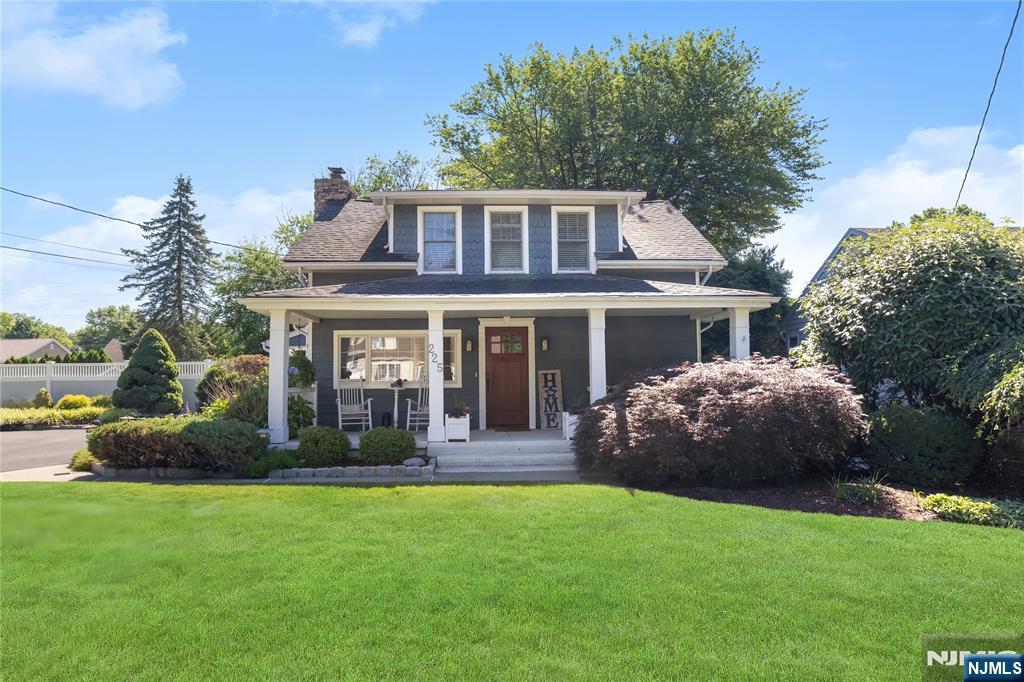 225 Lafayette Avenue - Photo 1